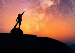 Agents: Use reviews to win over new prospects and reengage past clients
