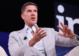 Eklund-Gomes renews 5-year contract with Douglas Elliman